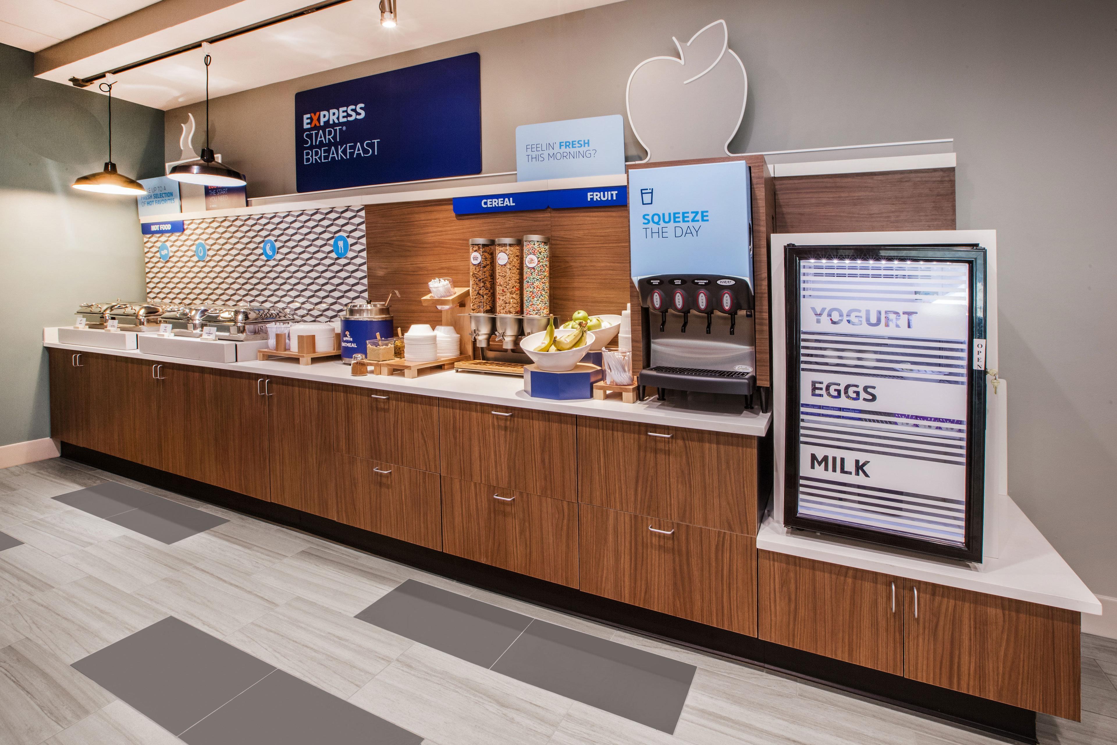 Holiday Inn Express Hotel & Suites Newport South By Ihg Dış mekan fotoğraf
