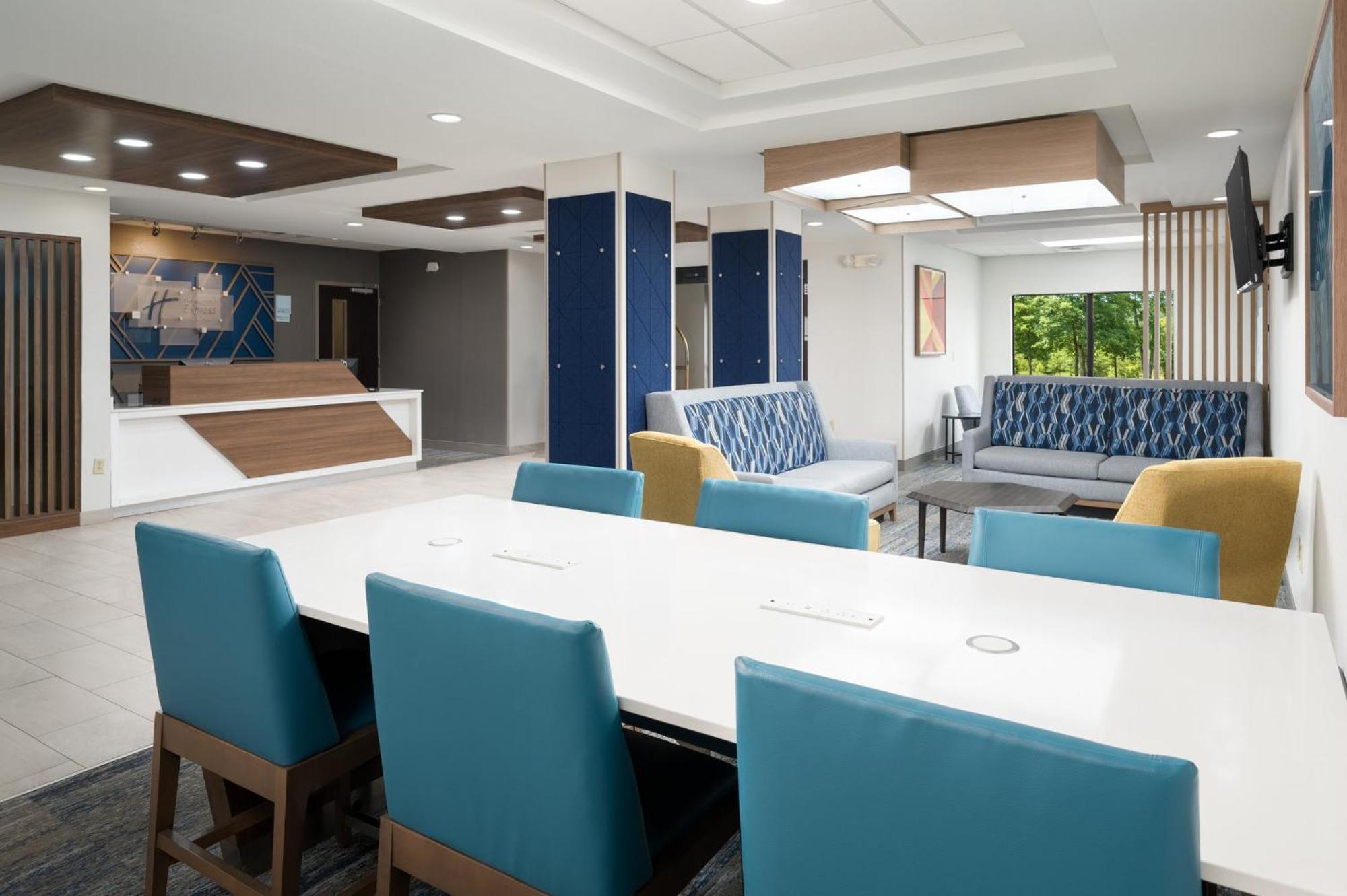Holiday Inn Express Hotel & Suites Newport South By Ihg Dış mekan fotoğraf