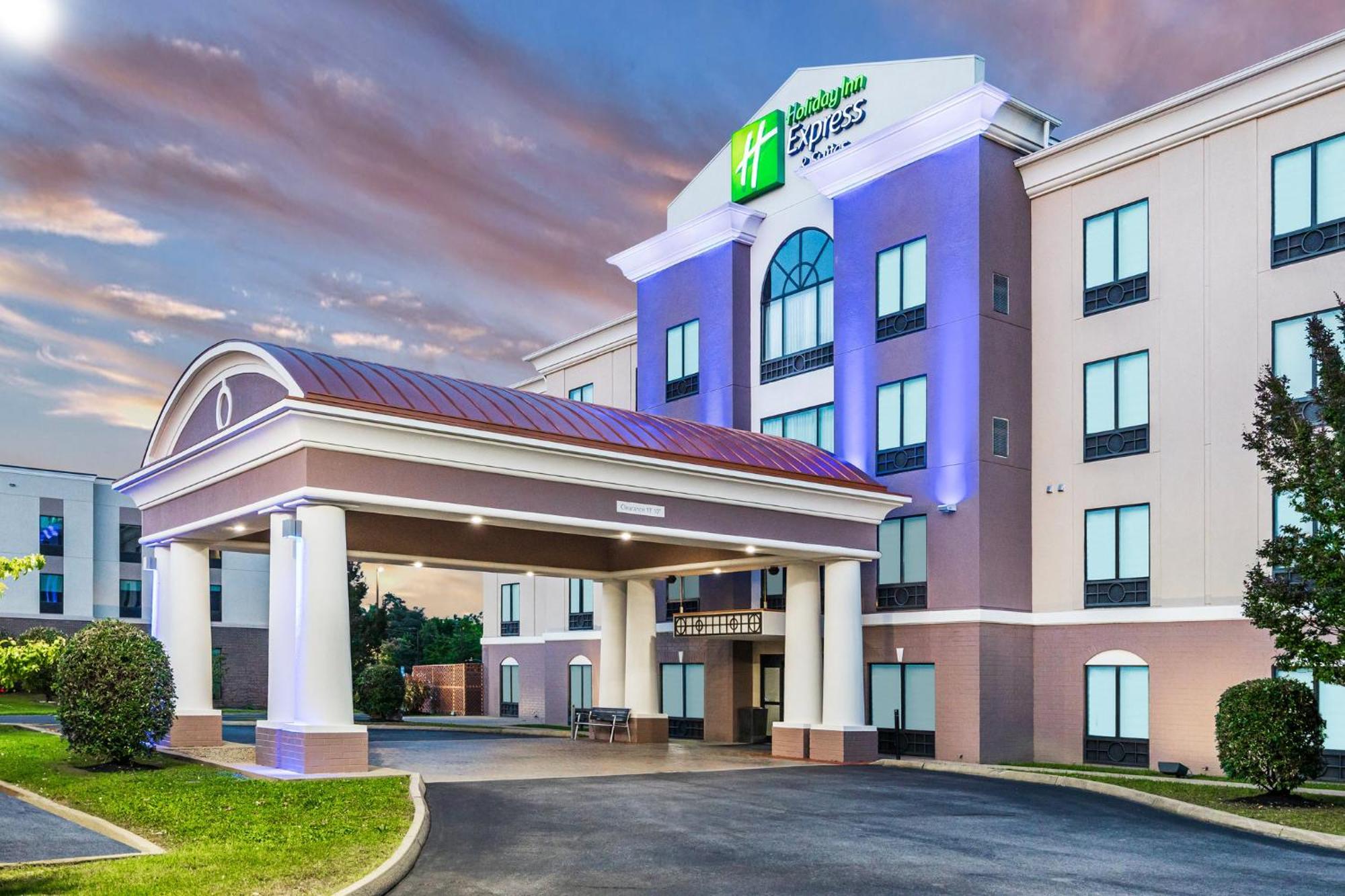 Holiday Inn Express Hotel & Suites Newport South By Ihg Dış mekan fotoğraf