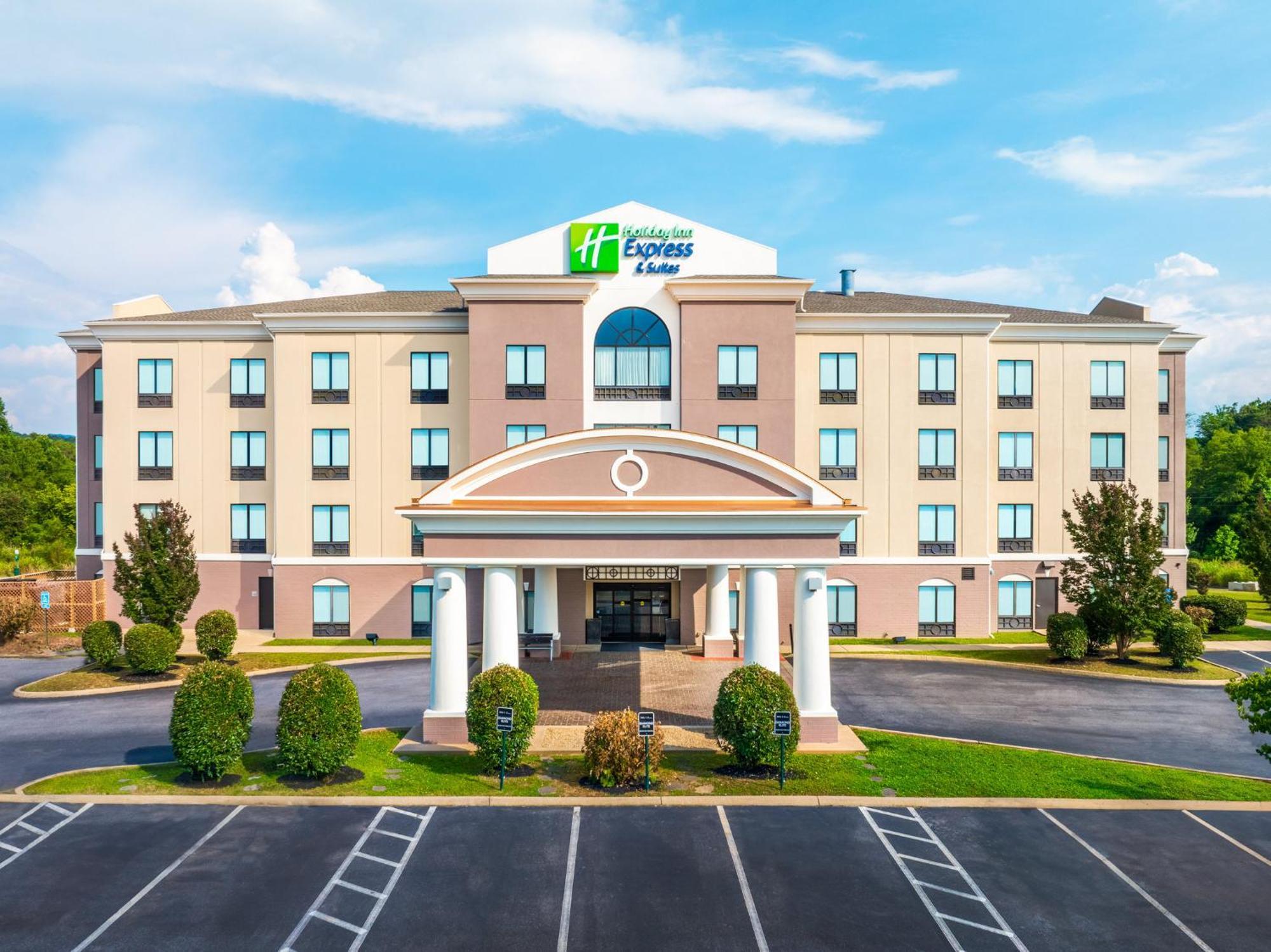 Holiday Inn Express Hotel & Suites Newport South By Ihg Dış mekan fotoğraf