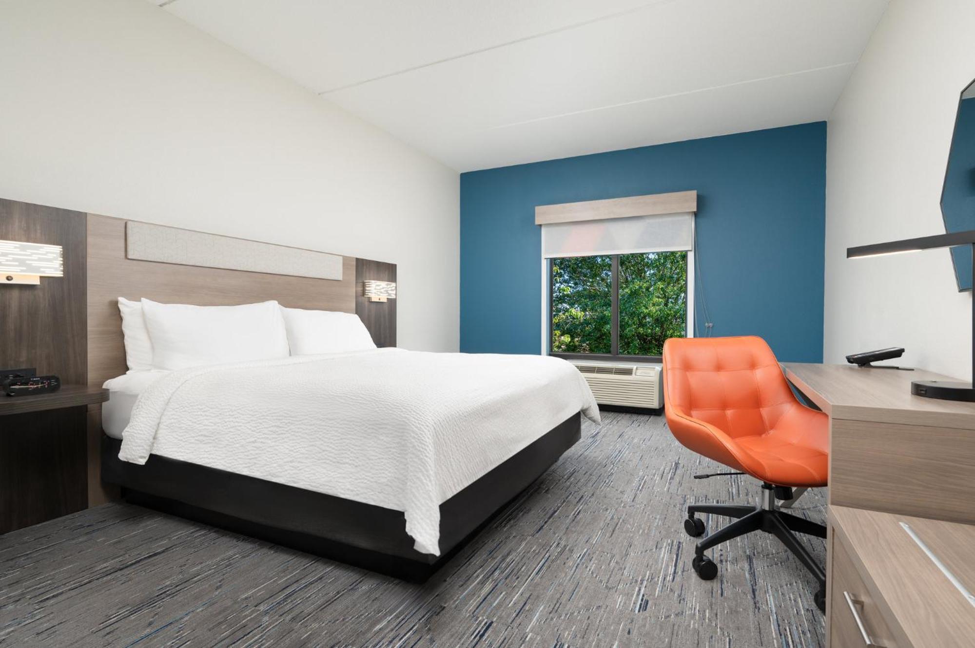 Holiday Inn Express Hotel & Suites Newport South By Ihg Dış mekan fotoğraf