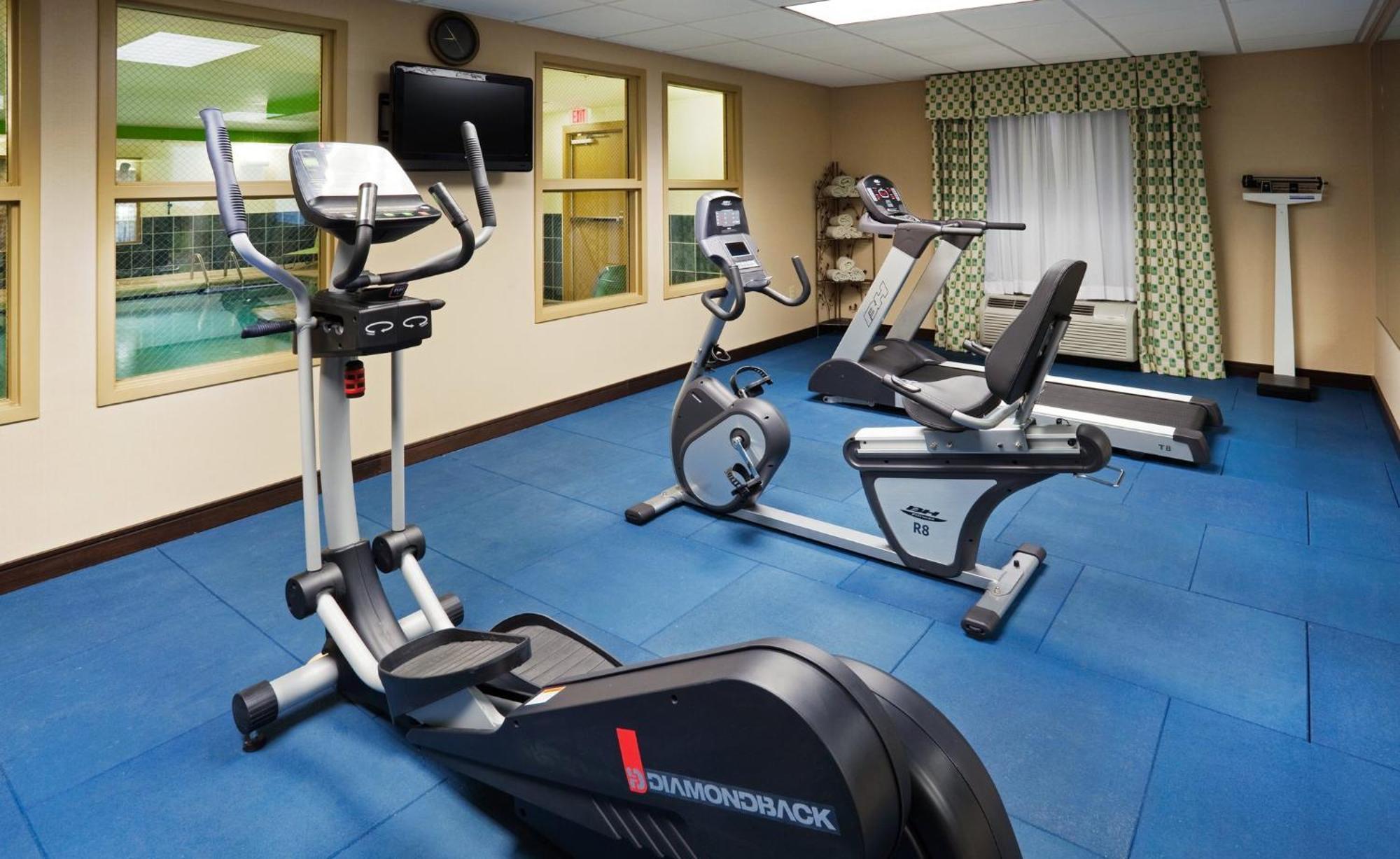 Holiday Inn Express Hotel & Suites Newport South By Ihg Dış mekan fotoğraf