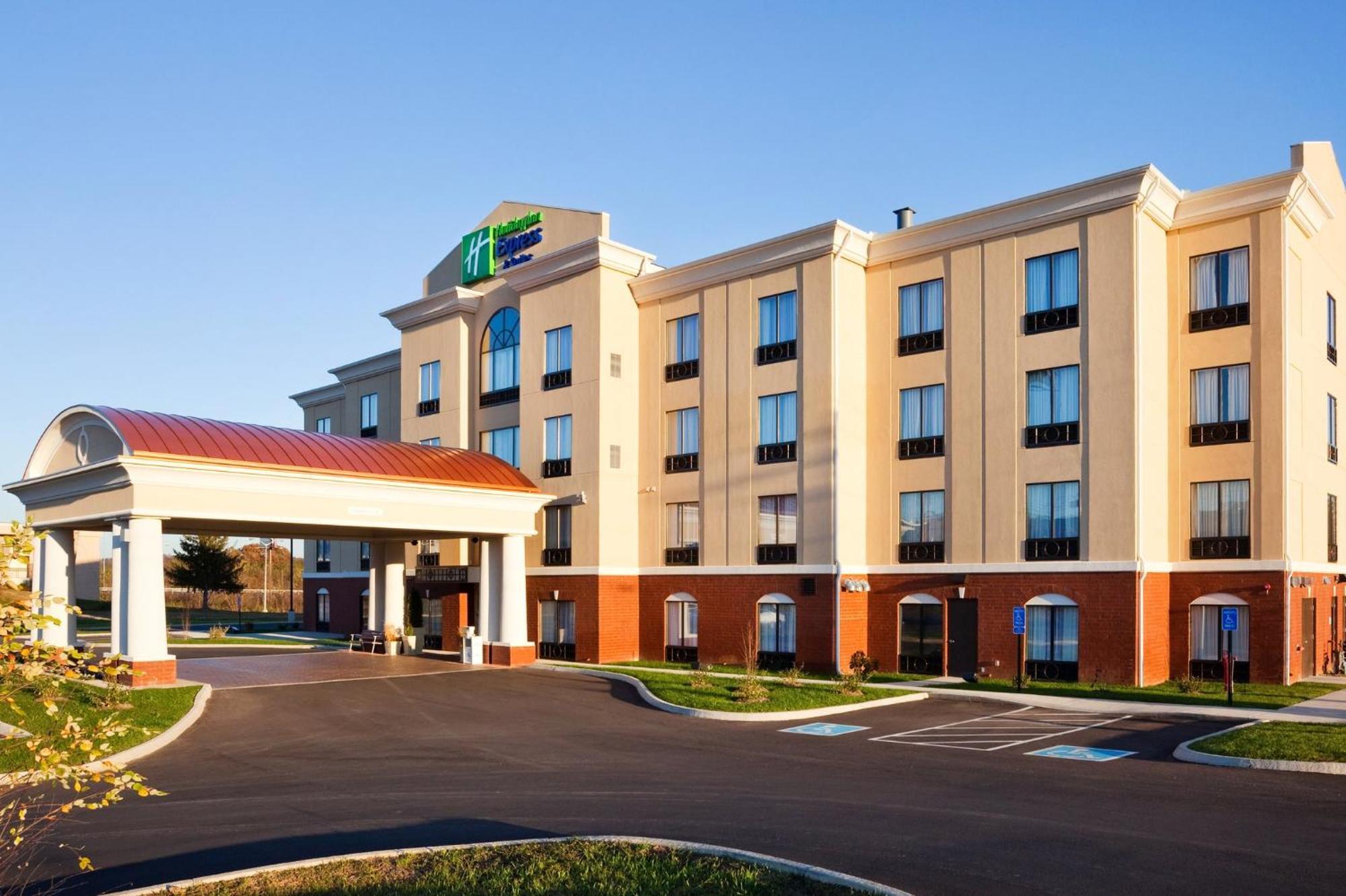 Holiday Inn Express Hotel & Suites Newport South By Ihg Dış mekan fotoğraf