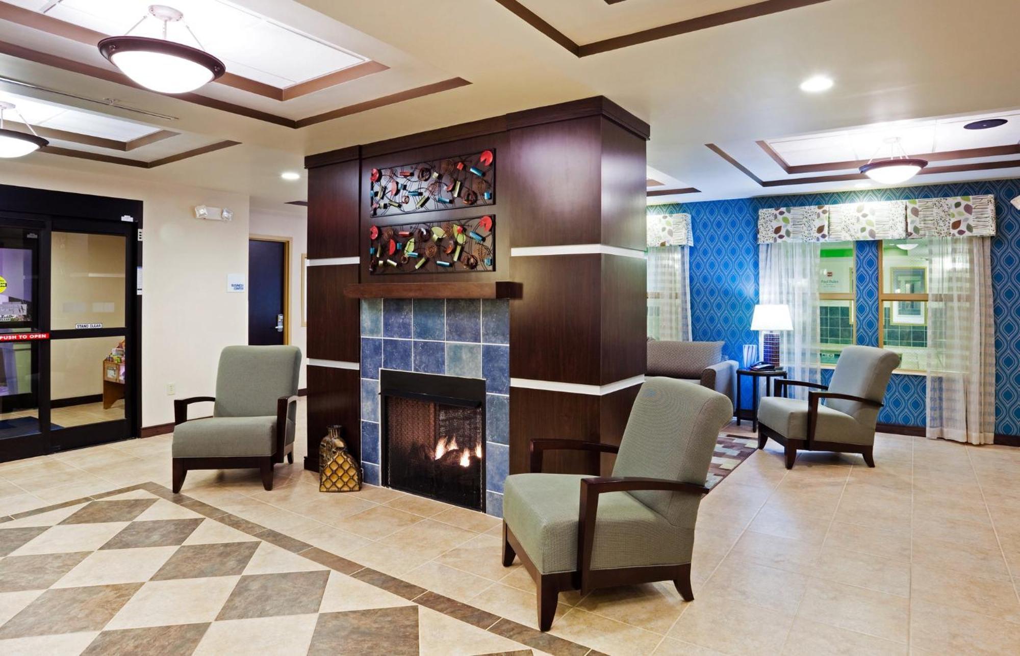 Holiday Inn Express Hotel & Suites Newport South By Ihg Dış mekan fotoğraf
