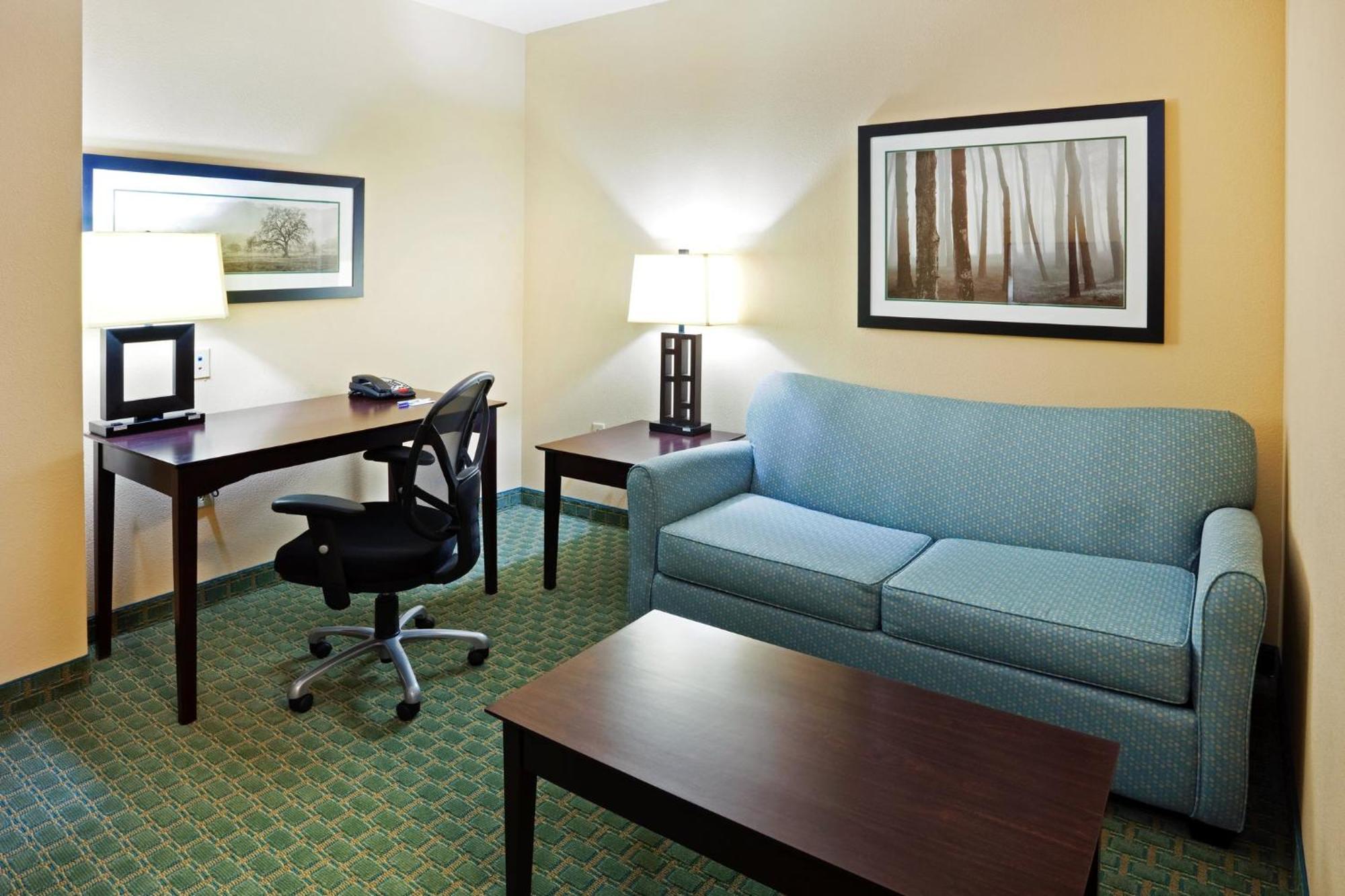 Holiday Inn Express Hotel & Suites Newport South By Ihg Dış mekan fotoğraf