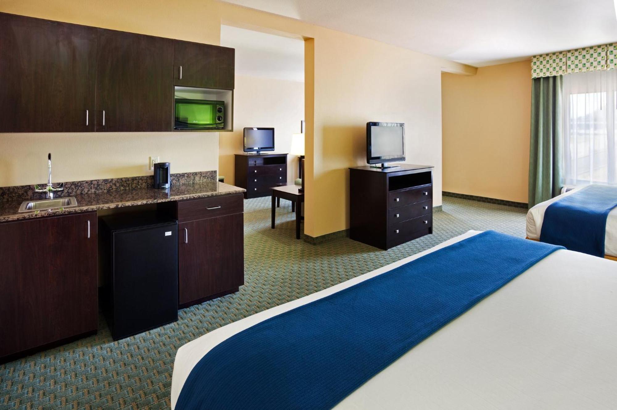 Holiday Inn Express Hotel & Suites Newport South By Ihg Dış mekan fotoğraf